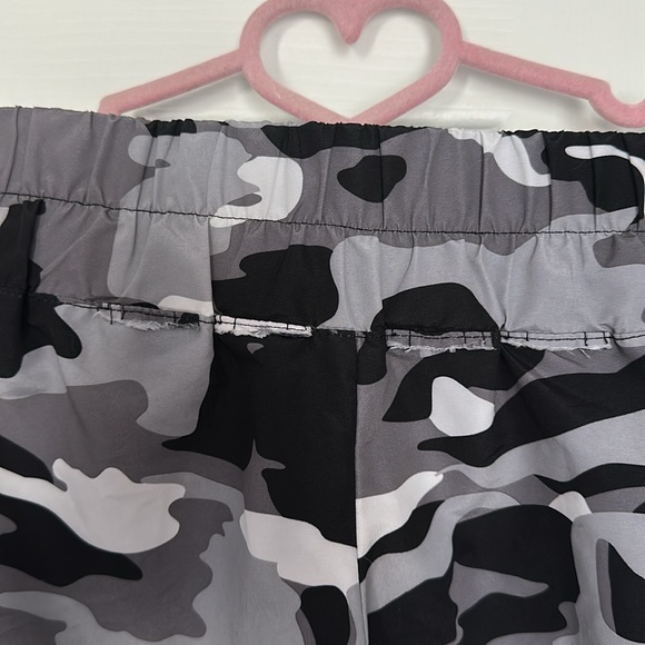 Hip hop pants 
Camouflage color black/white/grey - Picture 3 of 5